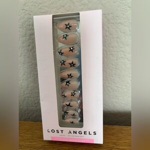 Lost Angels Star Design Press-On Nails
